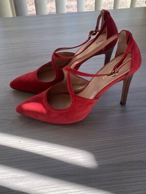 Sole Society Red Suede Pointed T-Strap Pumps 3 inch heel